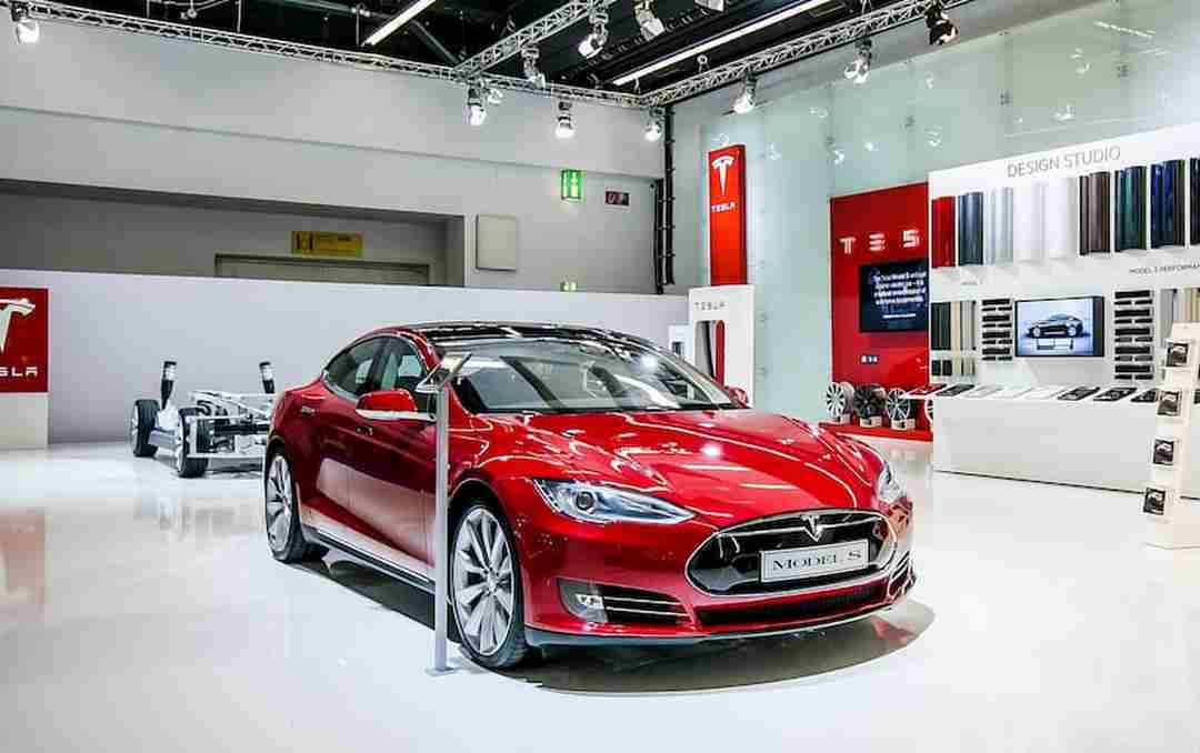 Tesla đã tung ra thị trường nhiều mẫu xe