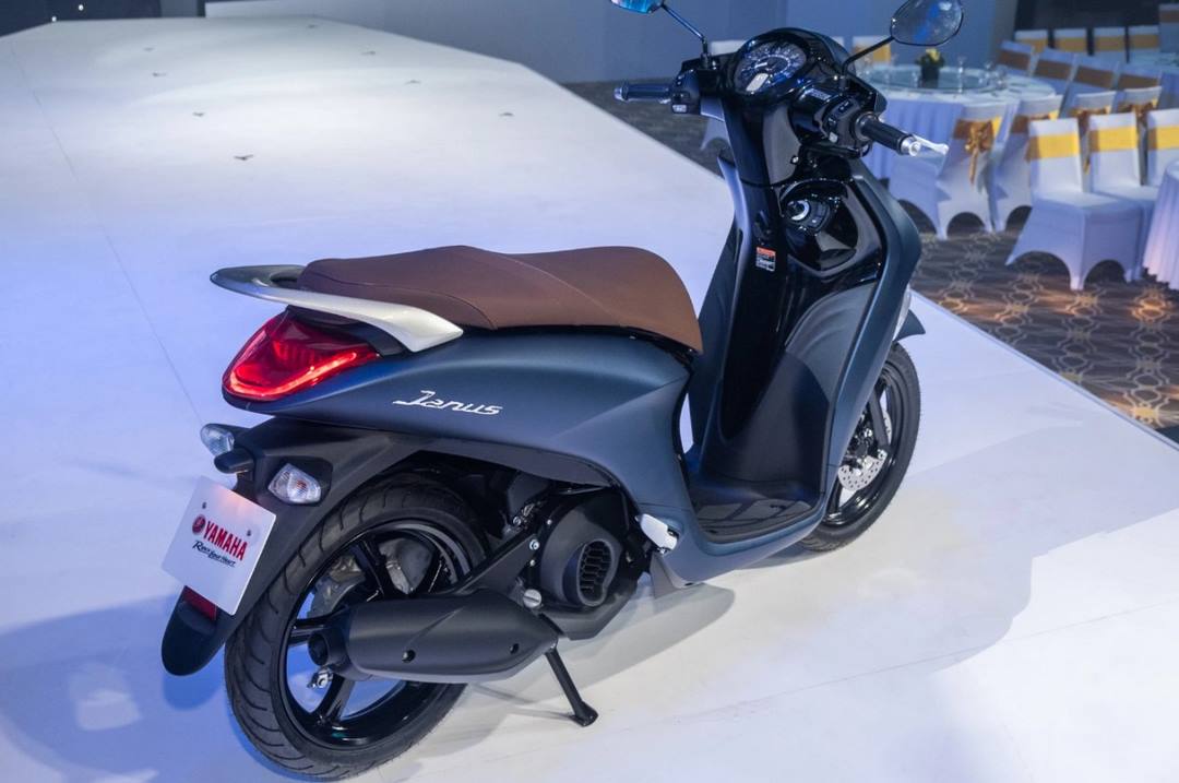 Xe máy Yamaha Janus 2022 có gì để cạnh tranh với Honda Vision