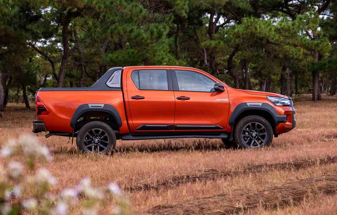 Đánh giá ngoại thất xe bán tải Toyota Hilux 2022