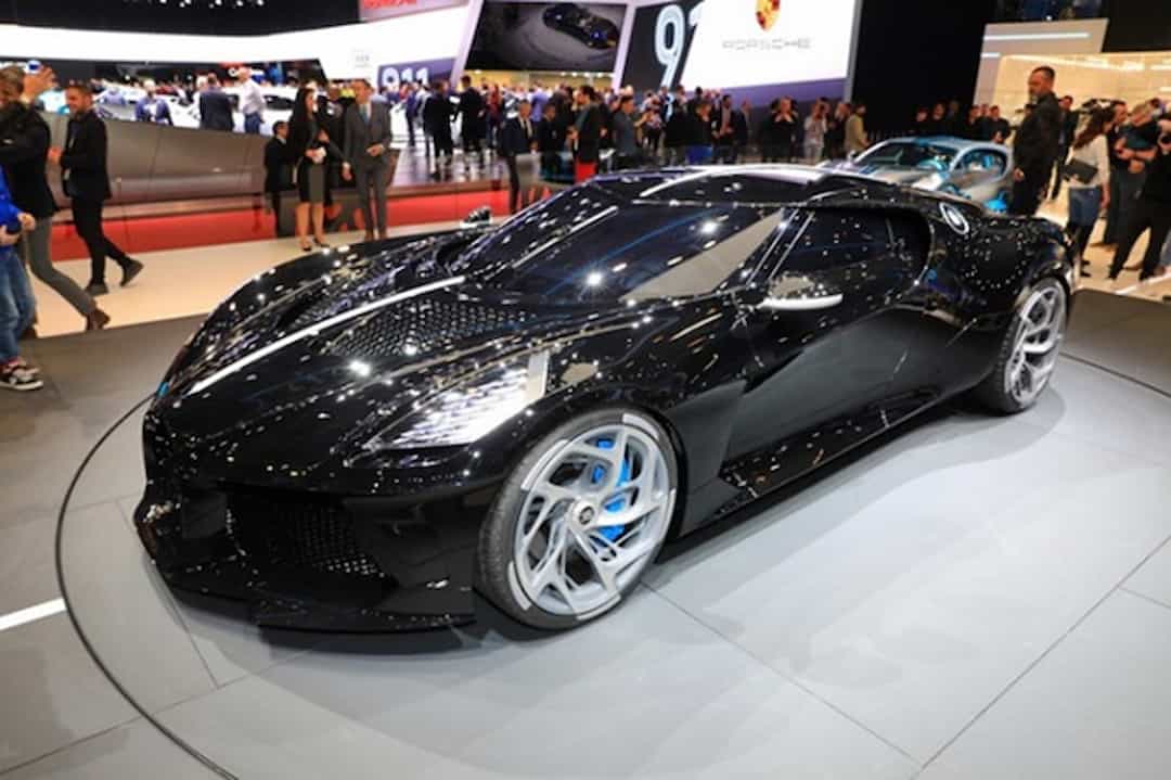 Siêu xe đắt nhất thế giới Bugatti La Voatio Noire