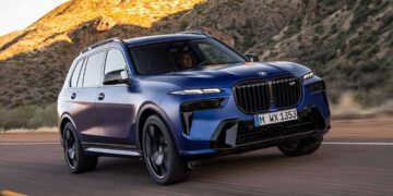 Thiết kế xe BMW X7 2023 gây nhiều tranh cãi