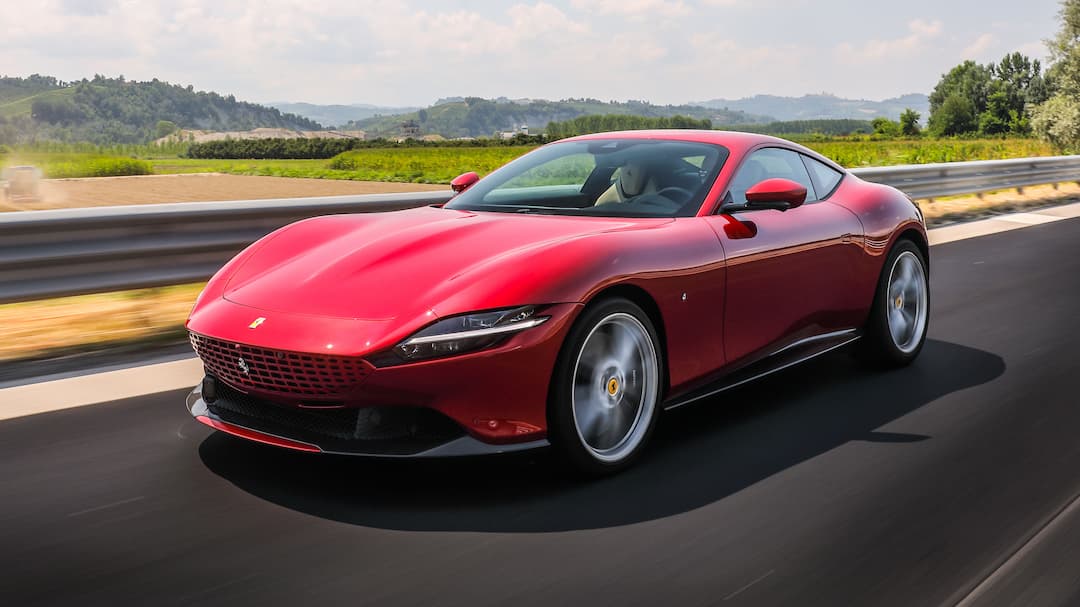Giá xe Ferrari Roma