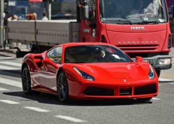 Ngắm nhìn Ferrari 488 hiện đại nhất