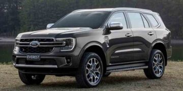 Ford Everest 2022 vừa được ra mắt đầu tháng 7