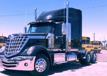 Kinh nghiệm lái xe container cần nhớ trên chặng đường dài