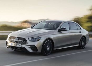 đánh giá Mercedes-Benz E