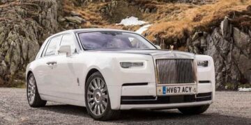 Cập nhật bảng giá xe Roll Royce tại Việt Nam